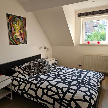Modern Duplex With Garden Apartment Brussels Exterior photo